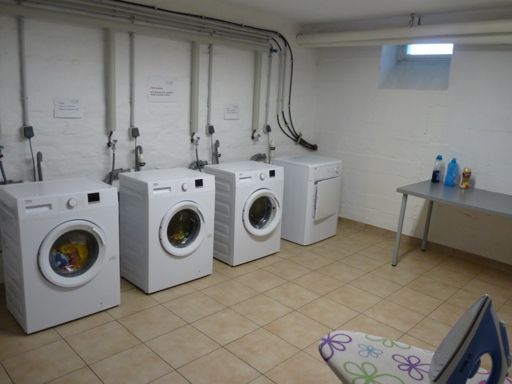10 room apartment  - private room 