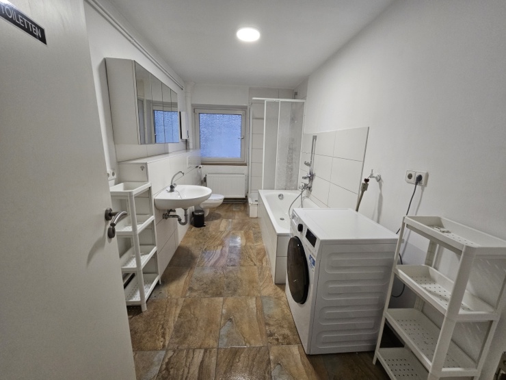 5-Bedroom Apartment in Mannheim Innenstadt - Room 5 Available - Zimmer 5