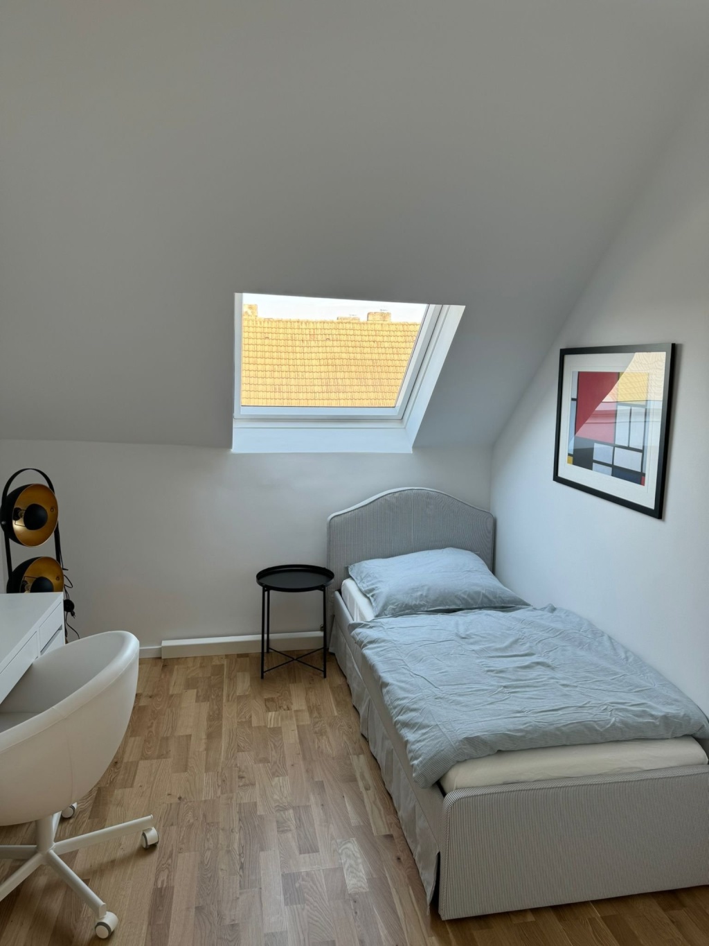 URBANELITE.COM // All inclusive furnished luxury room in Flingern Nord - Zimmer 1