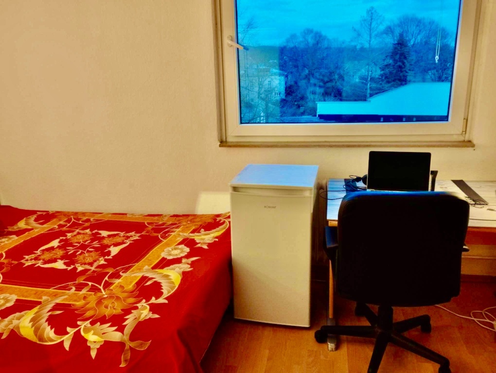 1A Top-Zimmer VOLL MÖBLIERT 100% all.inkl.warm in CITY, at UNI/PFH, Praktikum, Azubi, Studi, Master, Exchange, Erasmus, Phd, Angestellte, Arbeiter etc. - Zimmer